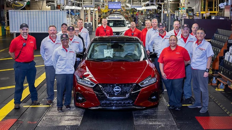 Nissan Maxima fue despedido con todos los honores.