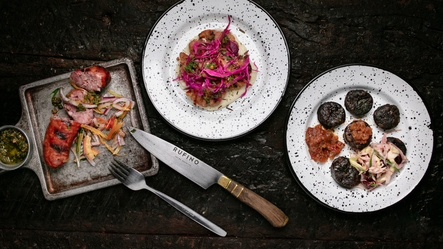  los chefs Leo Lanussol y Ariel Argomaniz, fusiona recetas clásicas de la cocina argentina con sabores de la gastronomía europea.