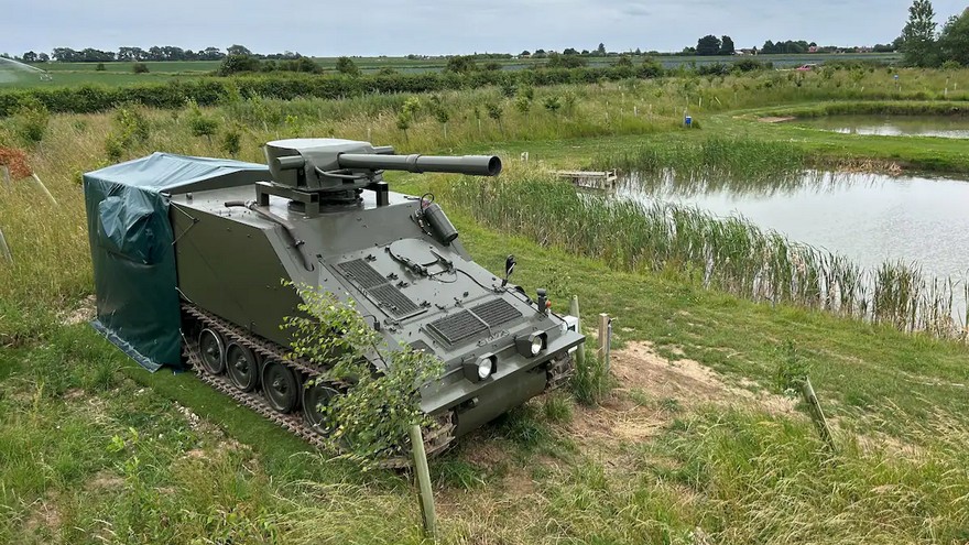 Mejor que la guerra este tanque es una de los alojamientos más insólitos que se ofrecen en el mundo