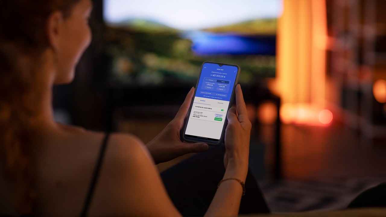 La compra de dólares puede ser una buena opción para resguardarse de la inflación de manera legal en el actual contexto económico