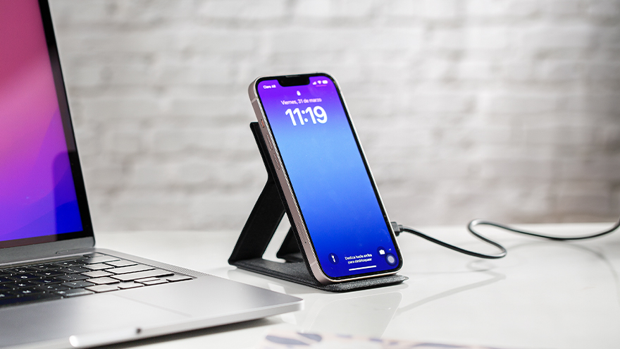 Ofrecer regalos empresariales tecnológicos es una forma efectiva de diferenciar tu empresa y destacar entre la multitud