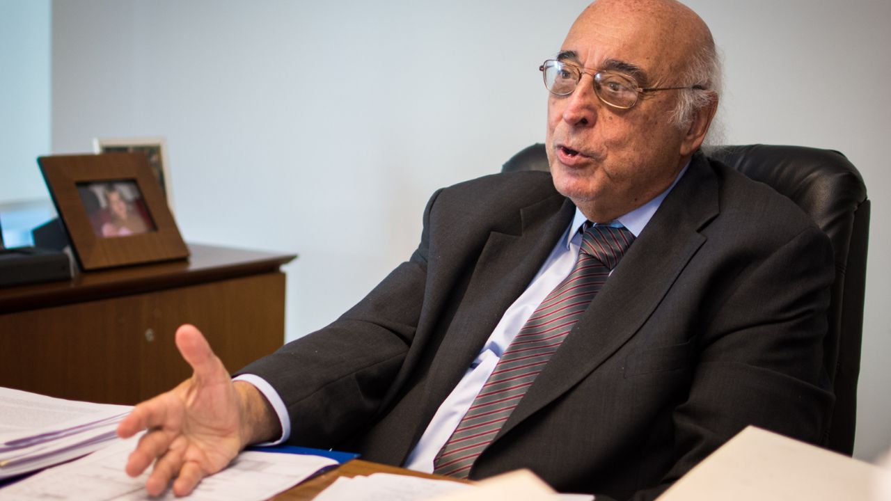 Los pronósticos económicos de Miguel Broda difieren de los que hicieron Javier Milei y Luis Caputo