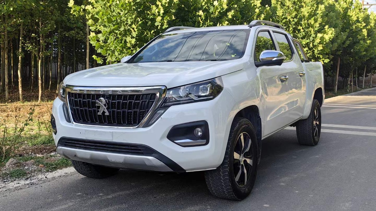 Peugeot Landtrek, otra camioneta del grupo Stellantis.