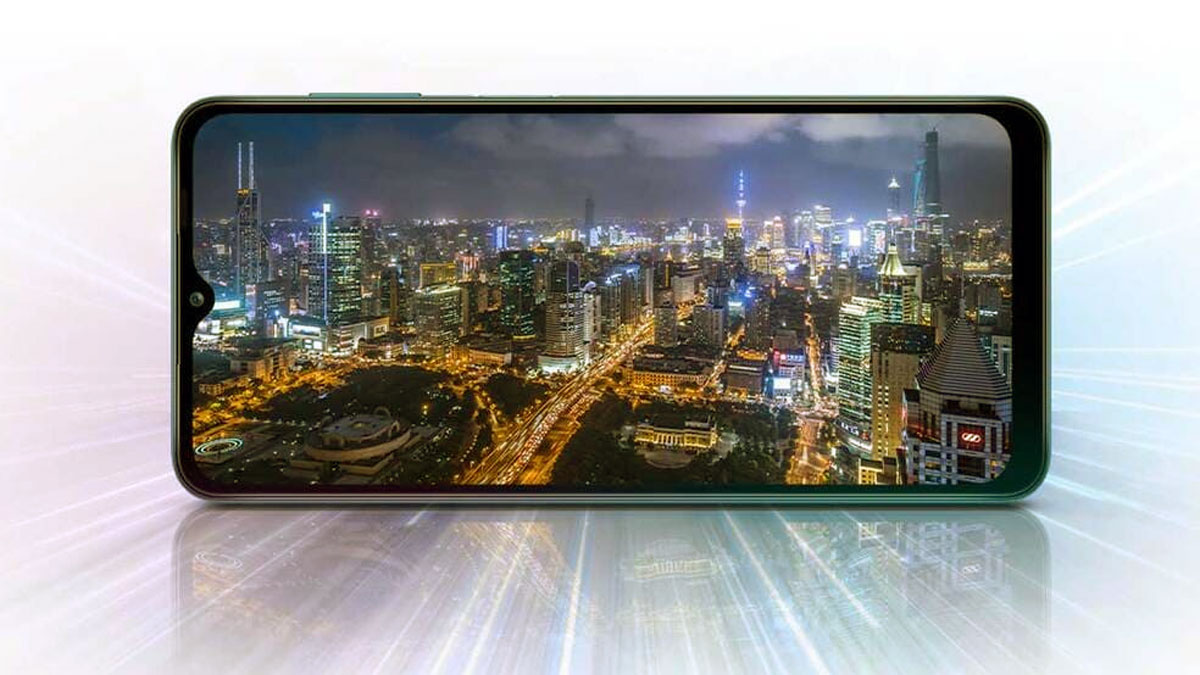 El celular Samsung Galaxy A12 se destaca por su gran pantalla.