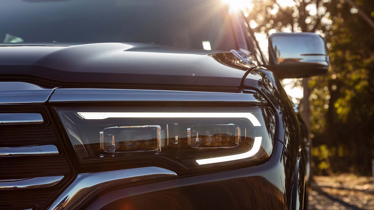 La Rampage Laramie tiene faros con luces LED.