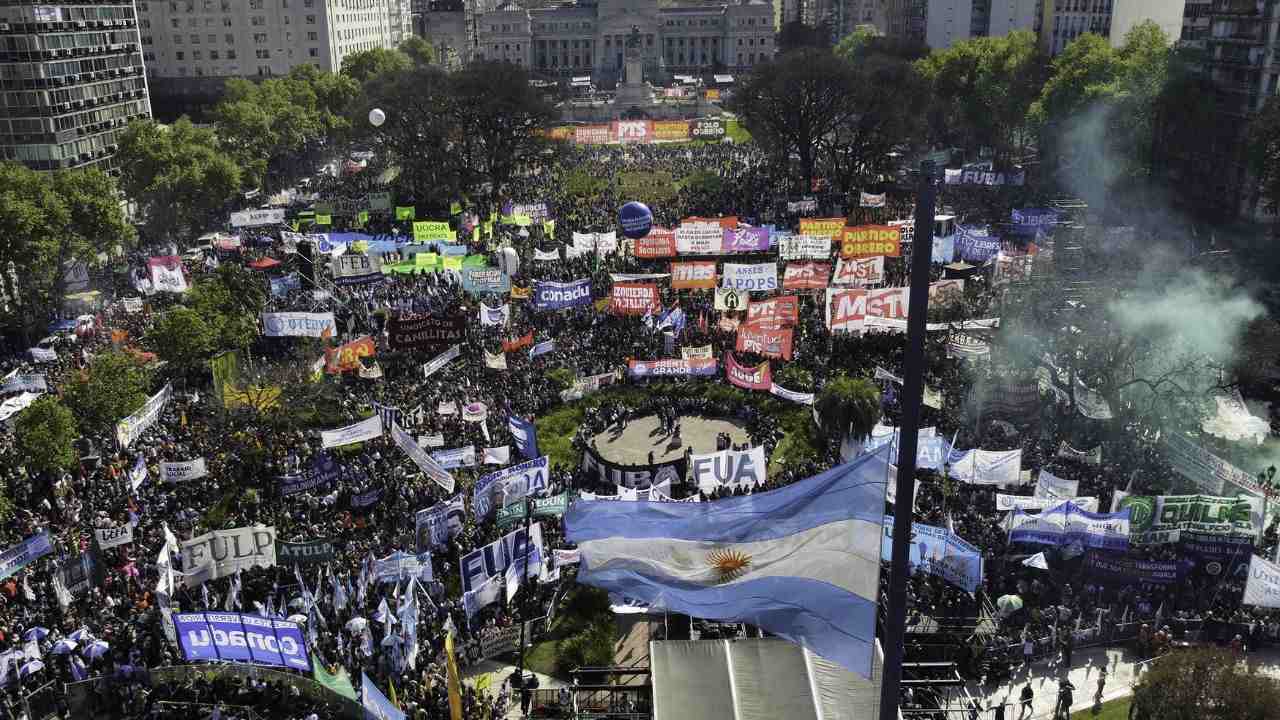 Otra de las postales de la marcha universitaria la Congreso