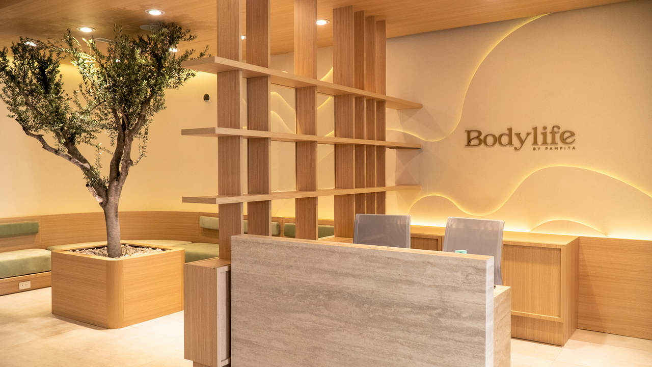 La franquicia requiere un local de al menos 70 metros cuadrados, con una recepción y 3  gabinetes