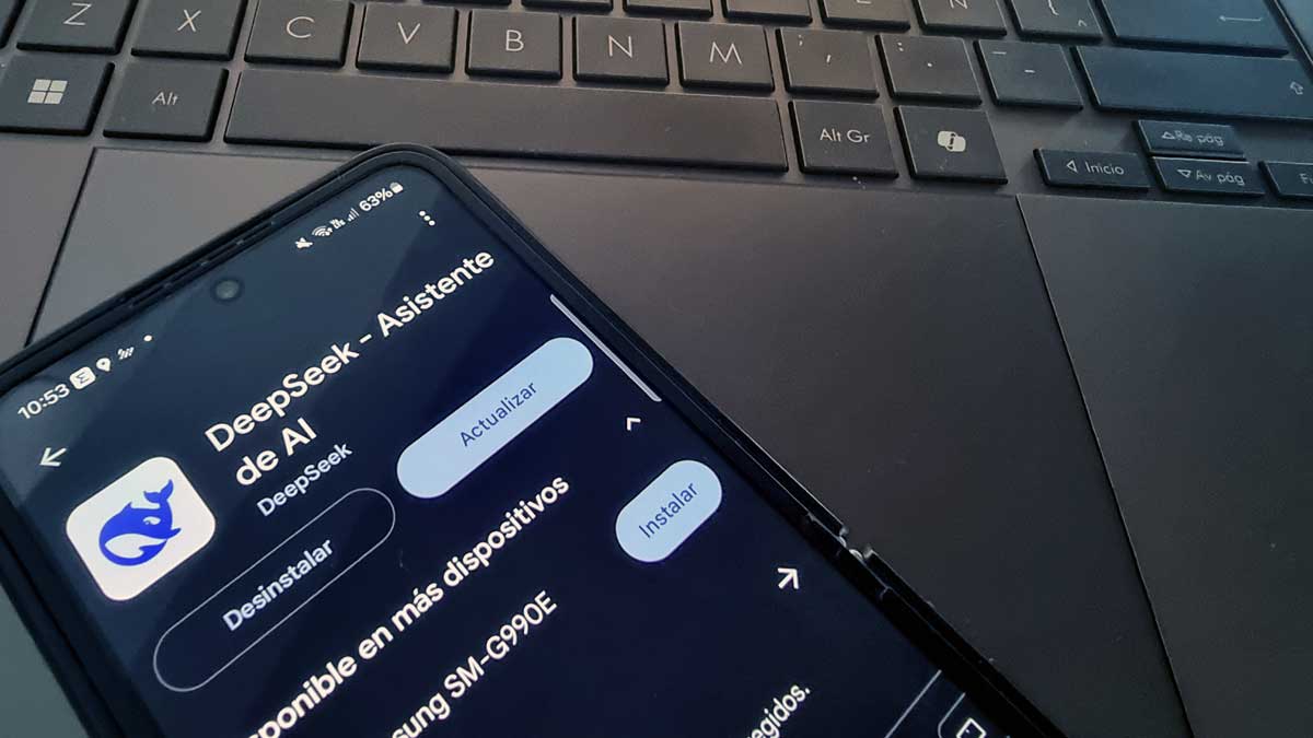 DeepSeek en un teléfono móvil.