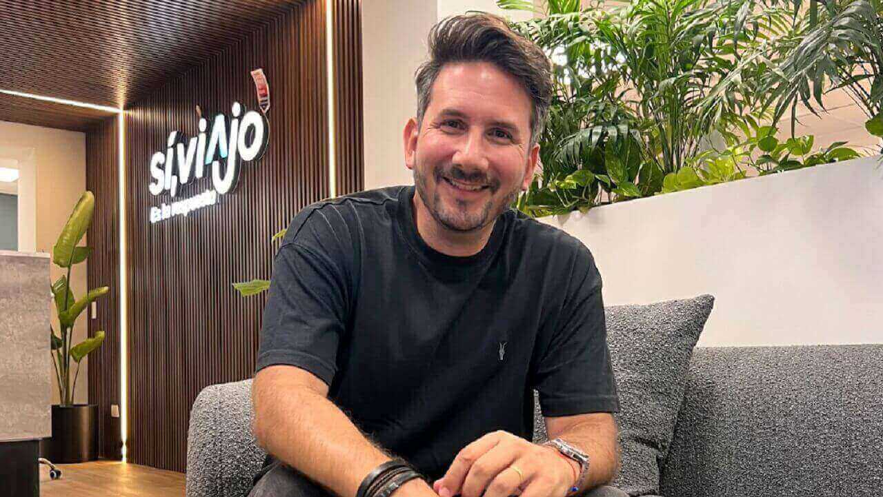 Ezequiel Mayoni, Fundador & CEO de sí,viajo