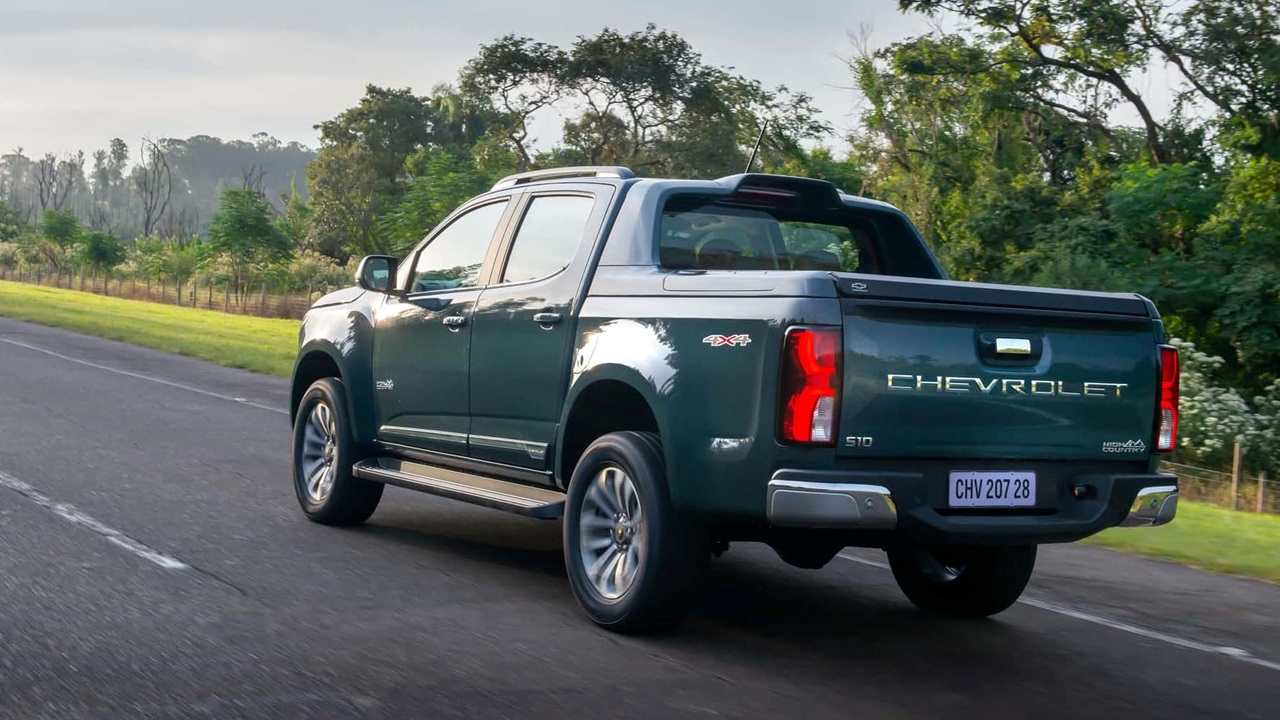 Las camioneta S10 cambia las ópticas delanteras y traseras.