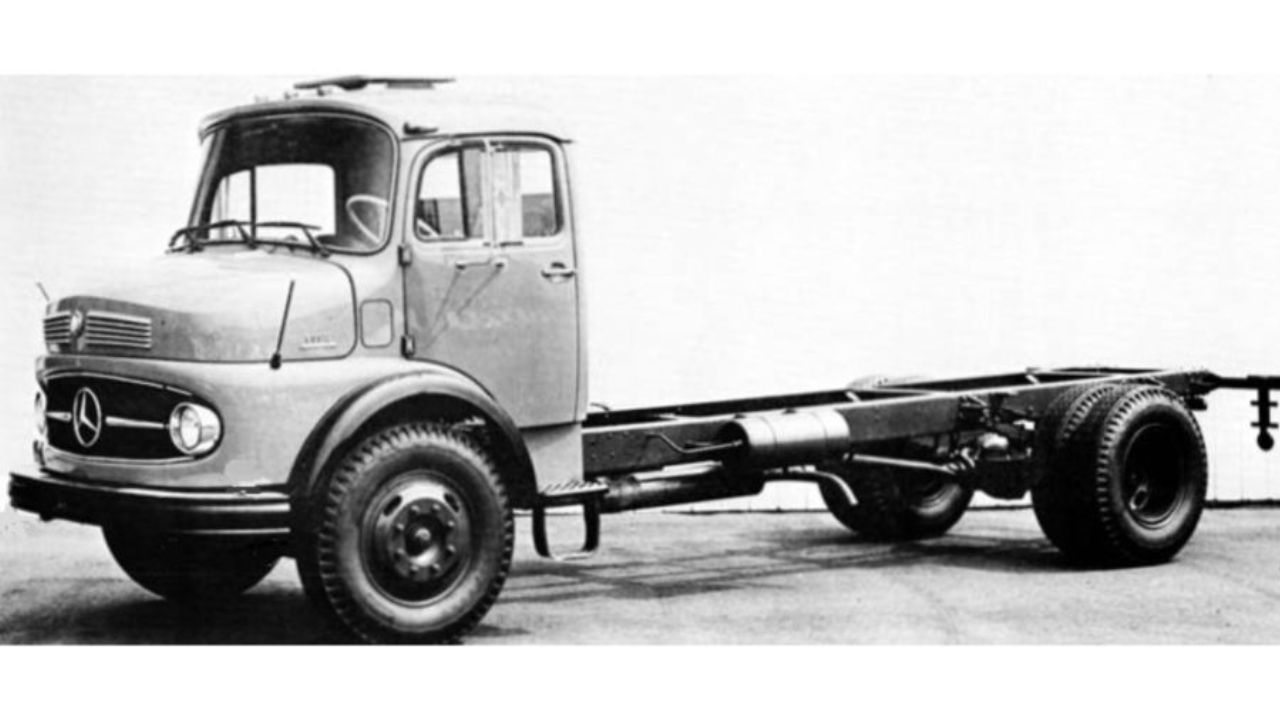 mercedes benz 1114