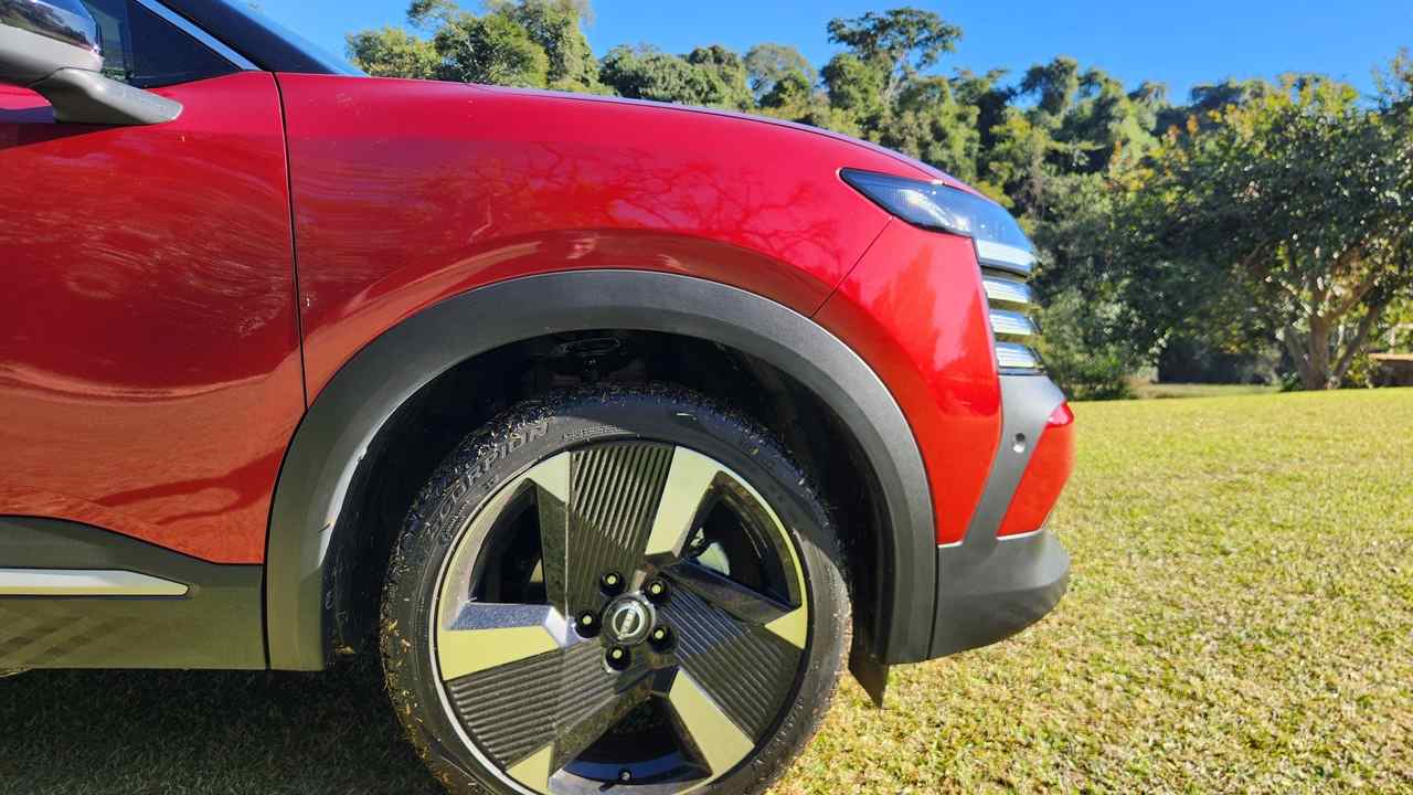 Llantas de 19 pulgadas, con diseño exótico, un detalle importante para la marca.