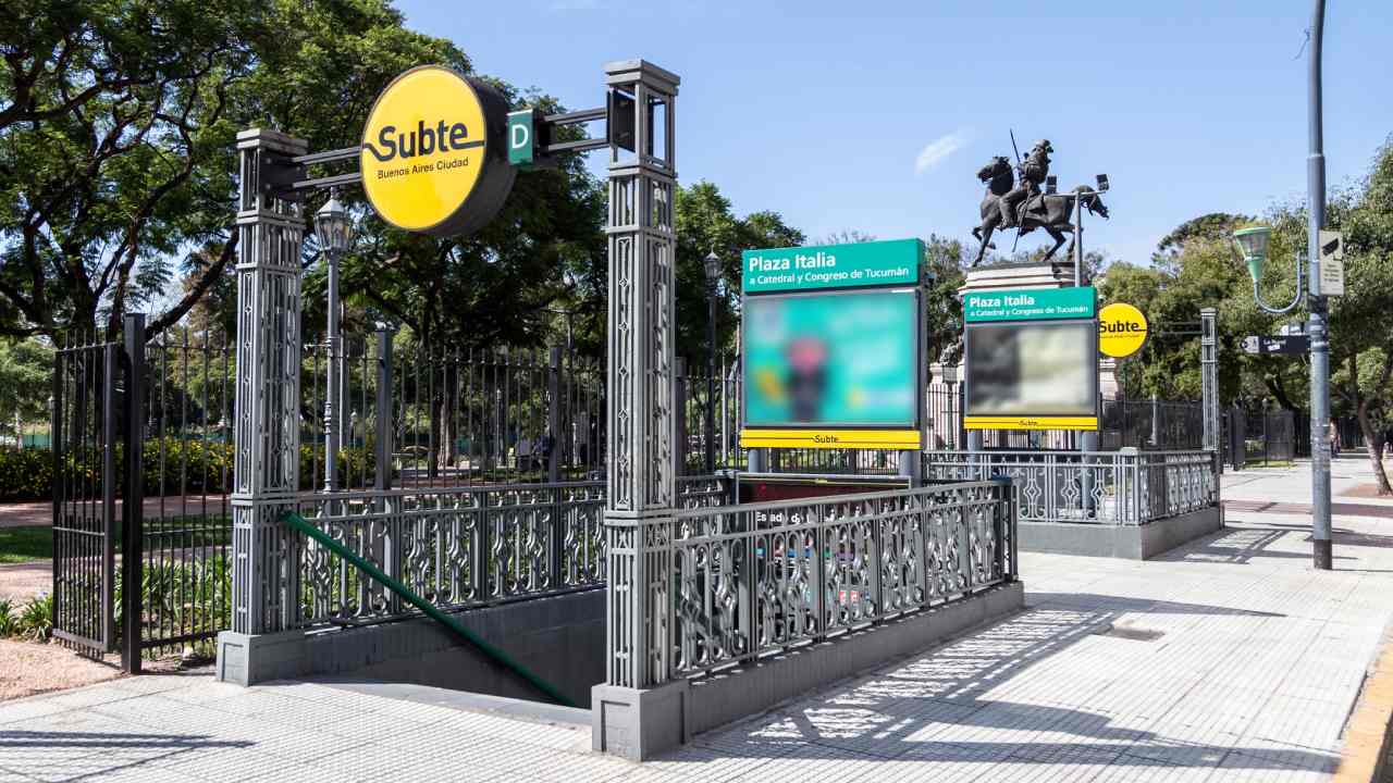 La estación Plaza Italia de la línea D de Subte podría volver a abrir recién en noviembre