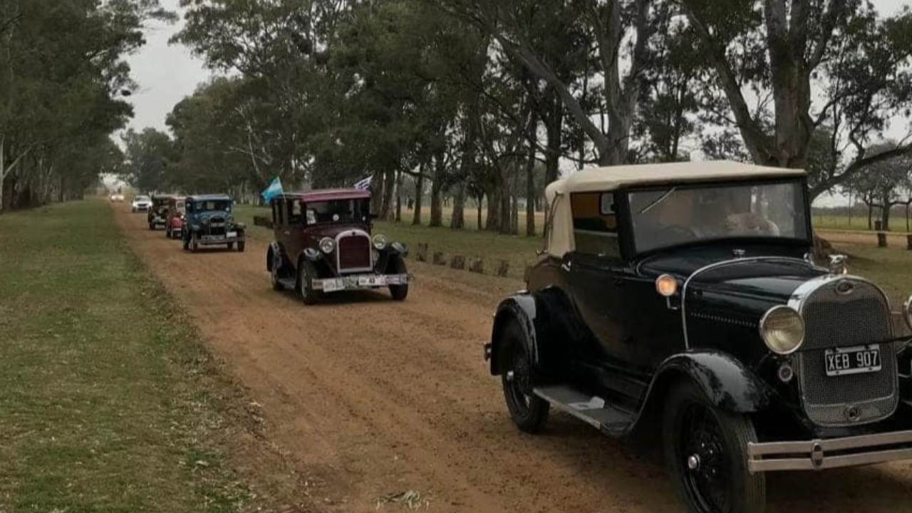 Por el Día del Niño, en el Palacio San José (Entre Ríos) habrá una exhibición de autos antiguos