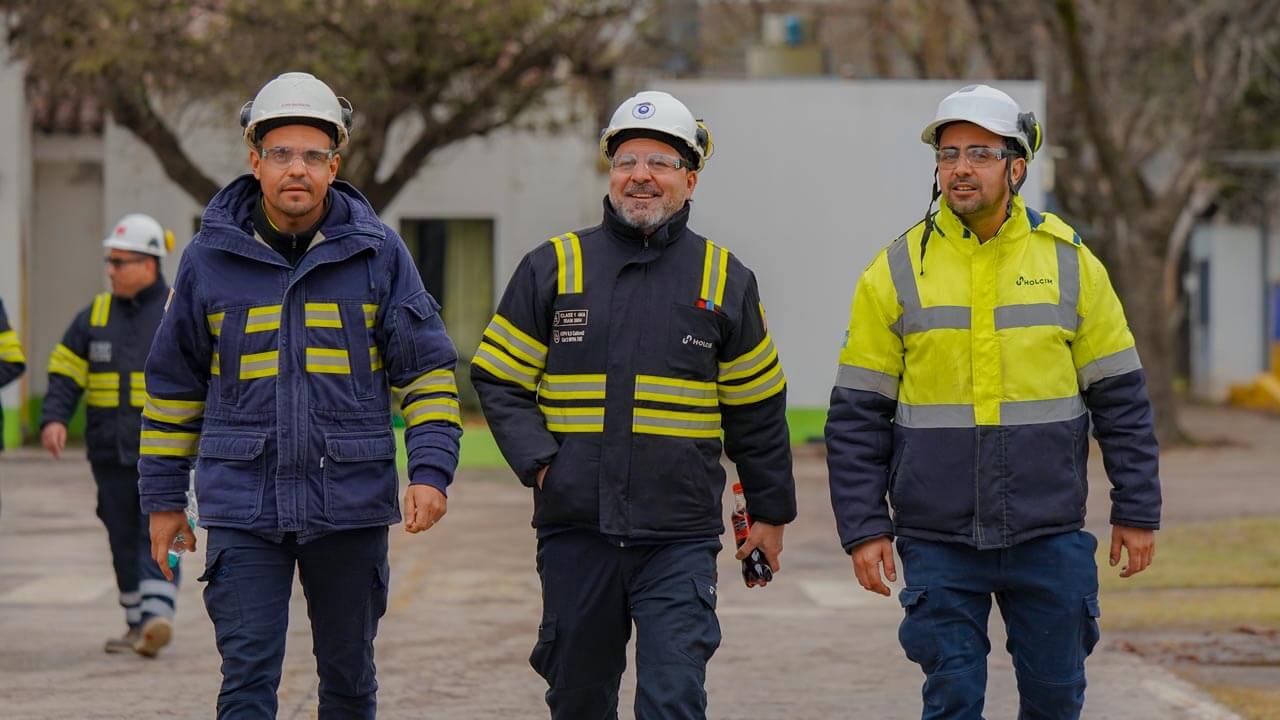 Búsqueda de Líderes de operaciones en Holcim 2025