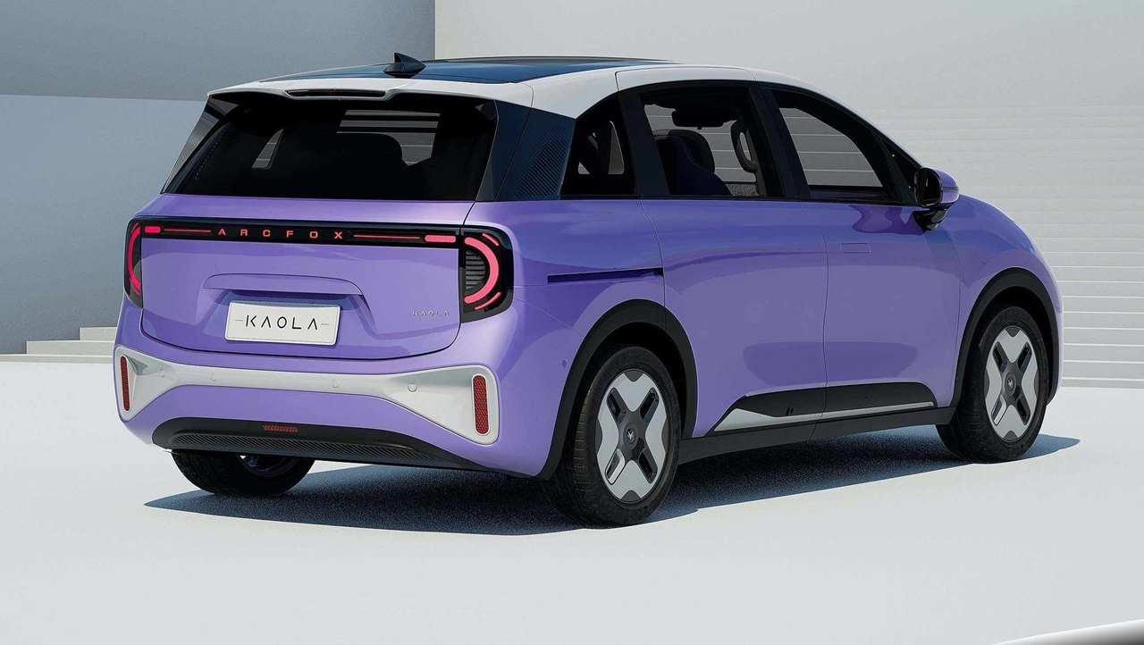 Una minivan es parte de los modelos de la nueva marca china.