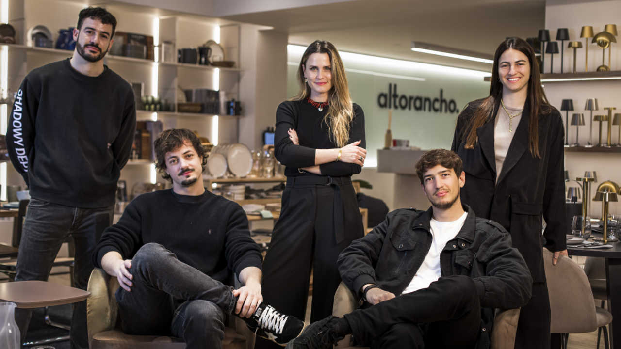 La combinación de habilidades de los primos fue clave para profesionalizar AltoRancho rápidamente