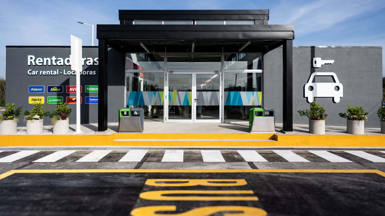 Así se ve el nuevo espacio de alquiler de autos en el Aeropuerto de Ezeiza