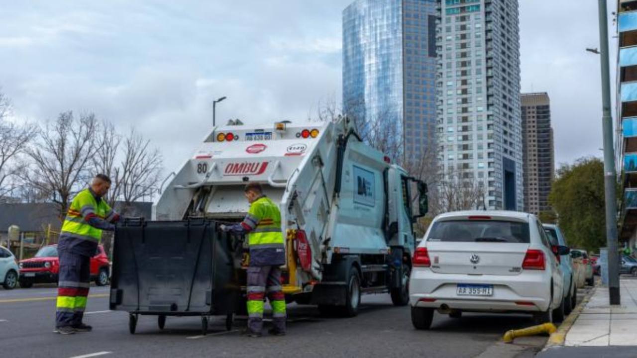 El Gobierno de la Ciudad removió 135 contenedores de basura de Puerto Madero