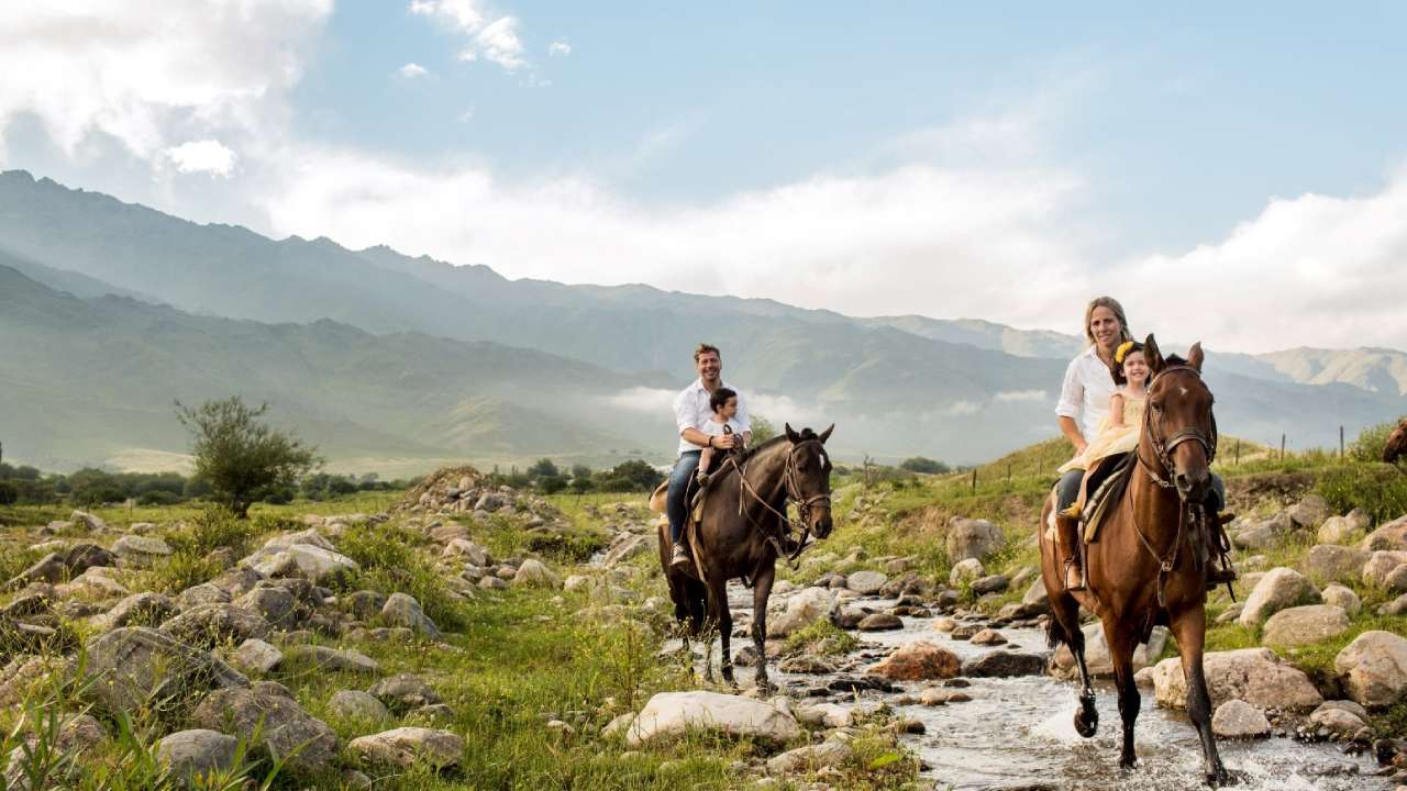 Casi un millón y medio de argentinos se movieron por el país durante este fin de semana largo