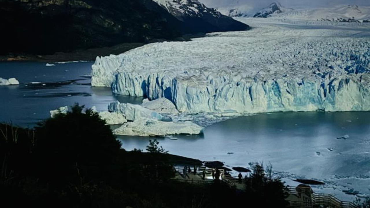 Desde ahora, en cada luna llena se podrá visitar el Glaciar Perito Moreno en horario nocturno