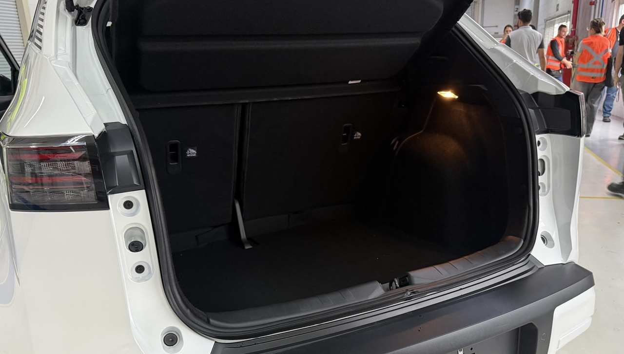 El espacio de carga del nuevo Kait, un SUV chico.