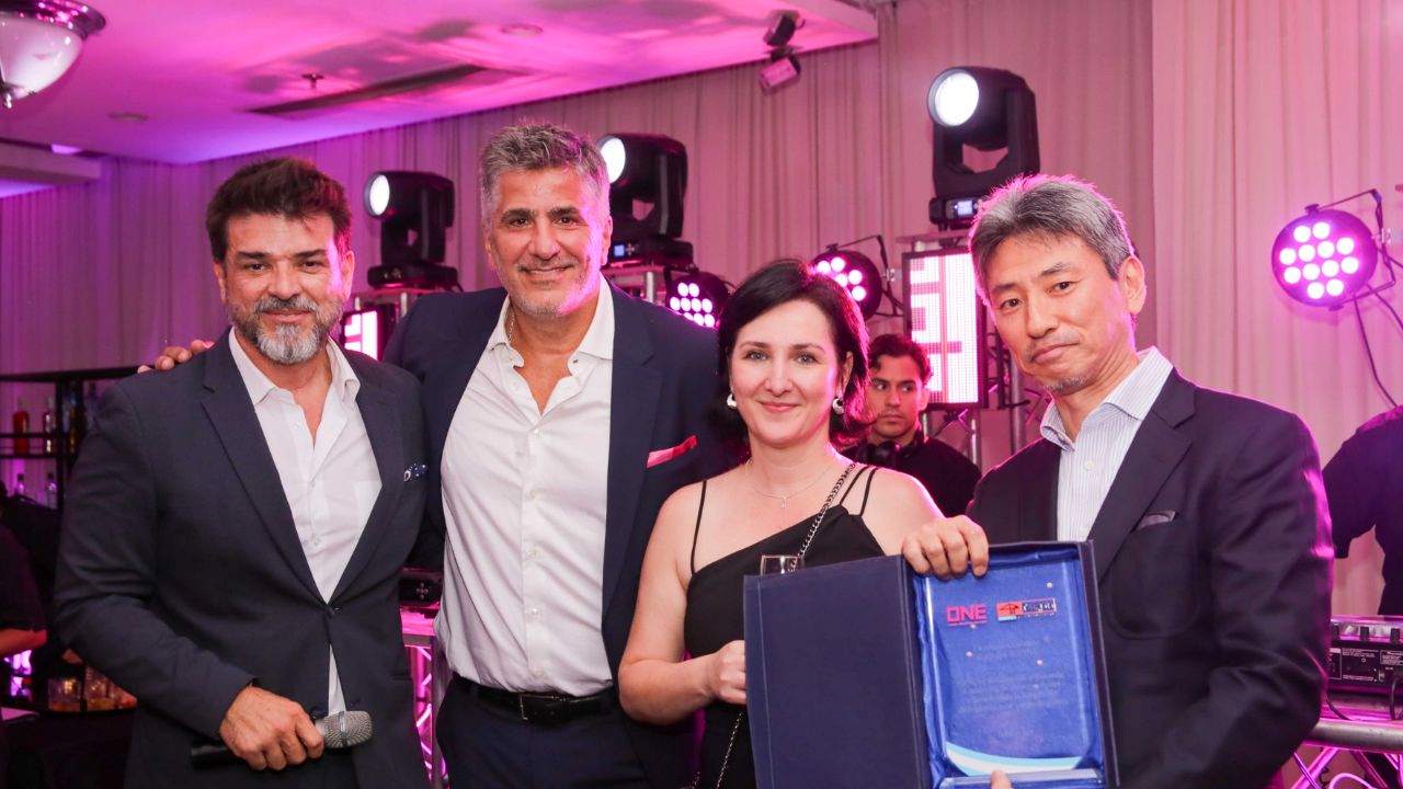 La entrega del reconocimiento de TecPlata a ONE