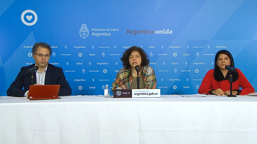 Las autoridades del Ministerio de Salud emiten diariamente un reporte acerca del nuevo coronavirus en Argentina