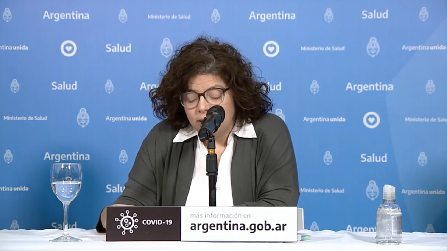 La Lic. Carla Vizzotti encabeza el informe diario del ministerio de Salud al frente del informe todos los días
