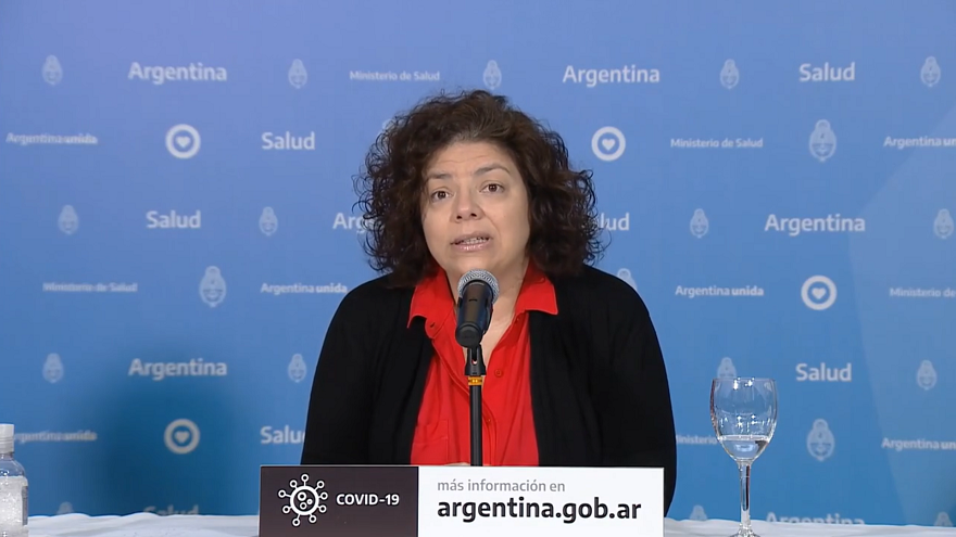La Lic. Carla Vizzotti encabeza el informe diario del ministerio de Salud al frente del informe todos los días