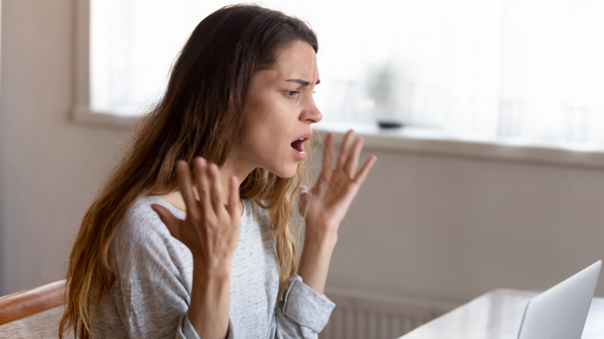 El orgullo negativo y la fuerte necesidad de competir pueden llevar al odio a la derrota