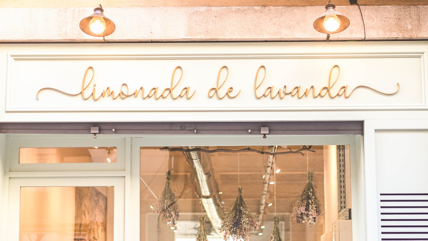 La tienda de cosmética natural que Paula abrió en Barcelona