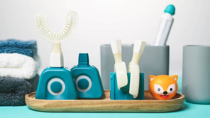 El Y Brush se puede usar en tres modos de cepillado y tiene un modelo para niños