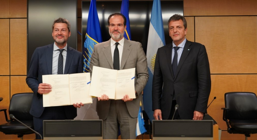 El anuncio del desembolso de BID ayudó a mantener los dólares financieros calmos