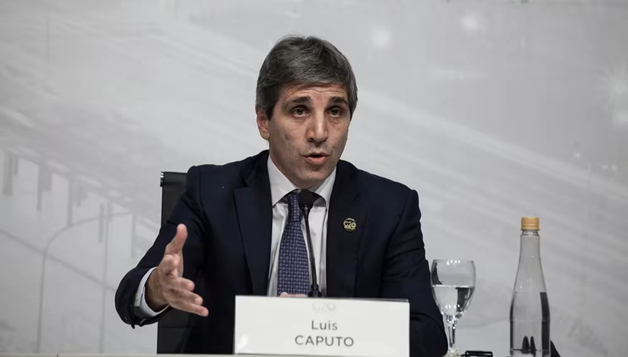 Luis Caputo mantuvo la reunión con Nicolás Posse y enviados del FMI