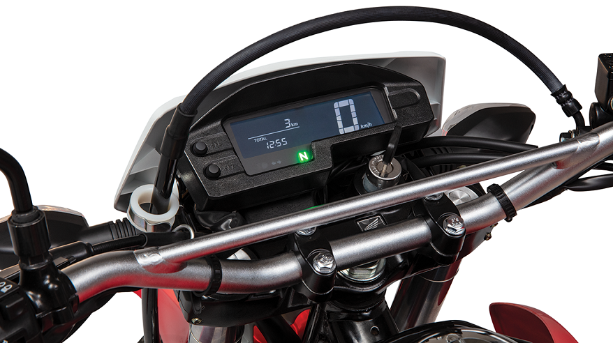 La XR Tornado dispone de un tablero con información del andar.