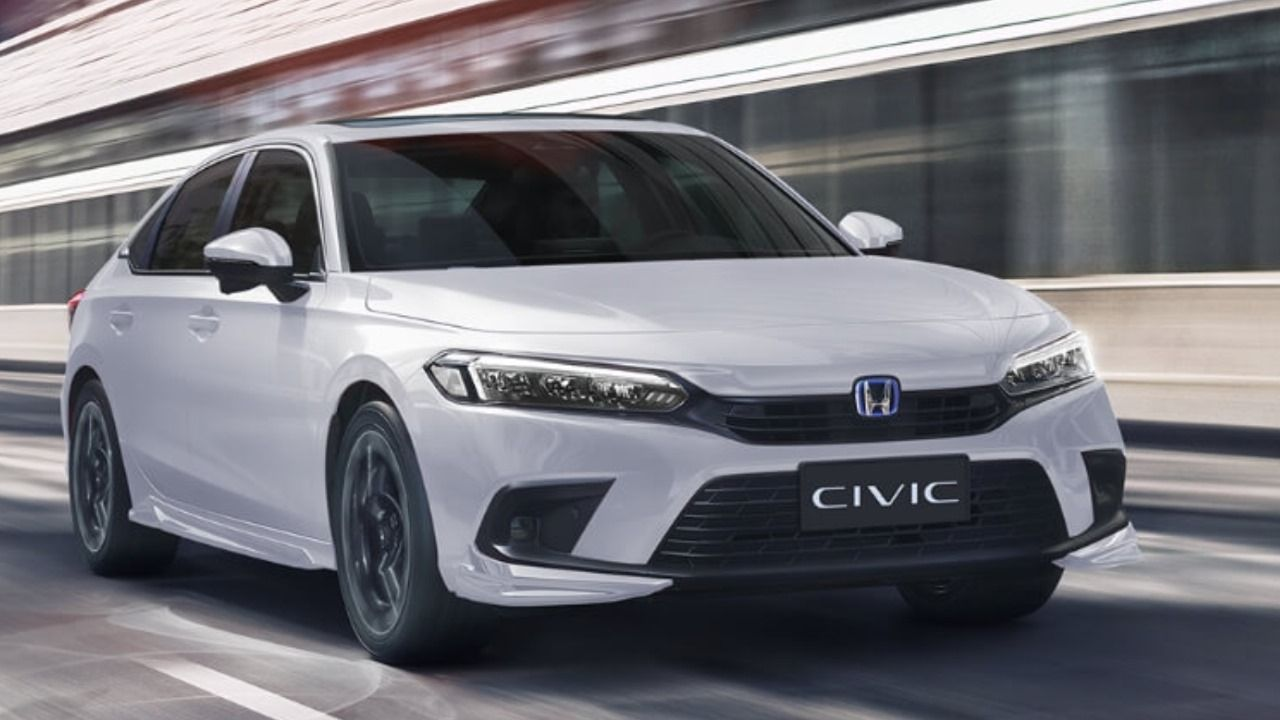 Honda Civic, llega con motor híbrido.