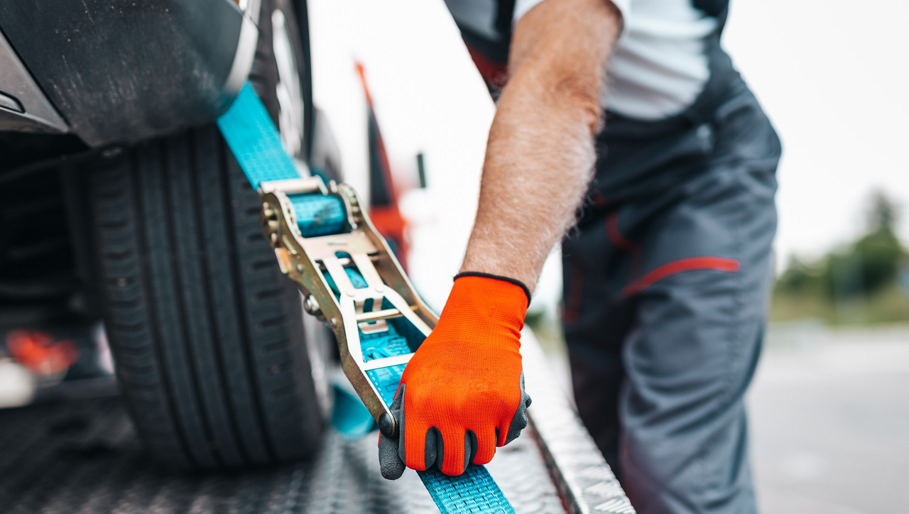 Una grúa sale entre $800 y $1200 por kilómetro.